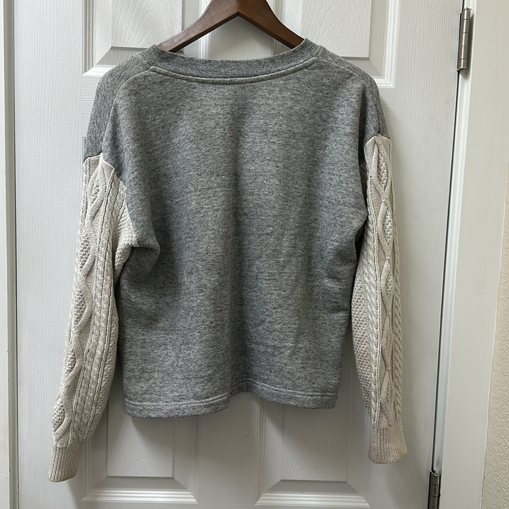 Cabi Fusion V-Neck Cropped Sweatshirt with Cable Knit Sleeves - Picture 3 of 10